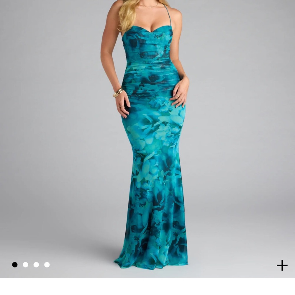 Jayleen Lace-Up Mermaid Floral Formal Dress